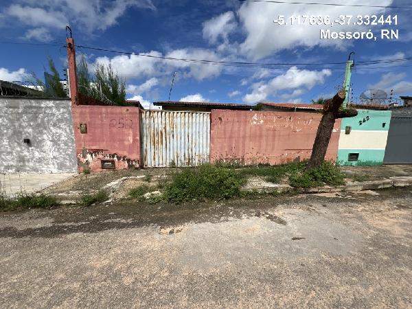 Casa em Mossoró, Santa Julia, Rua Centro Esportivo Mossoroense, N. 252, Lt 21, Qd 04,, RN. Área: 59.75m2