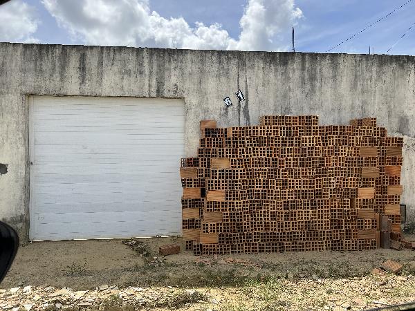 Casa em Tobias Barreto, Santos Dumont, Avenida Reverendo Horaci Grelley Williams Jr., N. 1671, Lt 248 Qd 02, SE. Área: 53.28m2