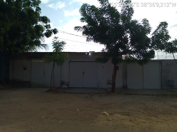 Casa em Pacatuba, Pavuna, Rua Pedro De Sa Roriz, N. 629, Lt 23 Qd 112, CE. Área: 70m2