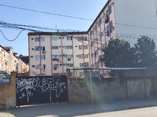 Apartamento em Rio de Janeiro, Bras De Pina, Rua Guapore, N. 447, Apto 201, Bl 01, RJ. Área: 55m2