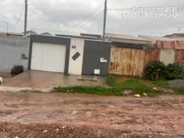 Casa em Santo Antônio do Descoberto, Parque Santo Antonio, Rua 16, N. Sn, Qd 01, Lt 51-A, GO. Área: 64m2