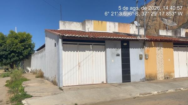 Casa em Brejo do Cruz, Centro, Rua Joao Maria Dutra Cavalcante, N. 253,, PB. Área: 82.03m2