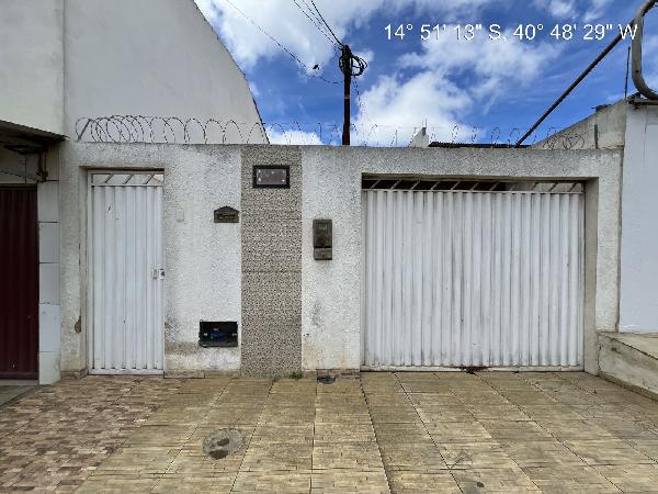 Casa em Vitória da Conquista, Primavera, Avenida Cleusa Meira Sousa Do Prado, N. 1496, Qd A Lt 49, BA. Área: 90.96m2