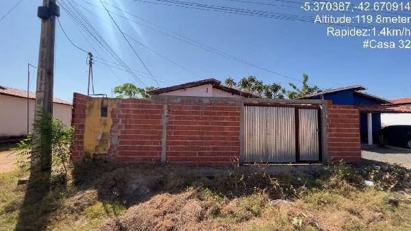 Casa em Demerval Lobão, Cidade Nova, Rua Paraibuna, N. 155, PI. Área: 67.66m2