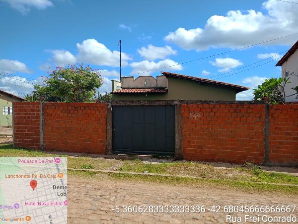 Casa em Demerval Lobão, Vista Alegre, Rua Frei Conrado, N. 990,, PI. Área: 56m2