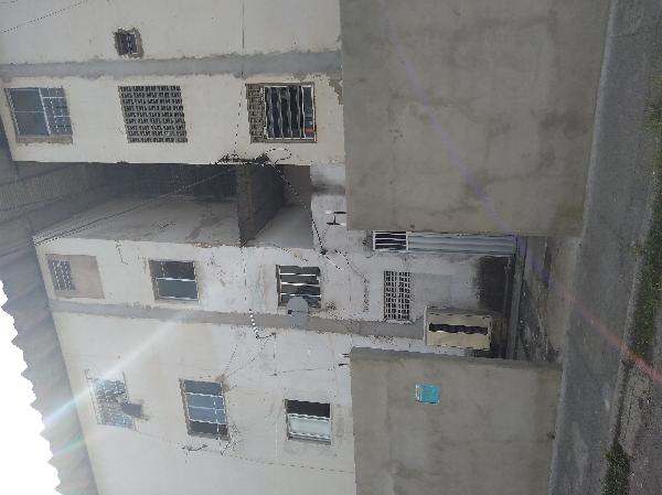 Apartamento em Salvador, Cajazeiras Viii, Rua Delmiro Gouveia, N. 02, Apto 302, St A Bl 02, BA. Área: 42.4m2