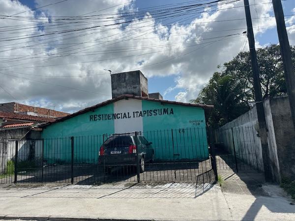 Casa em Itapissuma, Cidade Industrial, Rua Aracatu, N. Sn, Cs 04, Lt 08a Qd E, PE. Área: 50m2