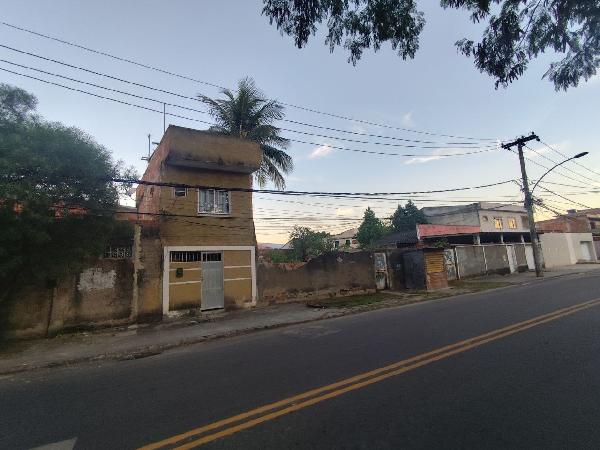 Prédio em Rio de Janeiro, Bangu, Rua Araquem, N. 1370, Lt 24 Qd 41, RJ. Área: 36m2