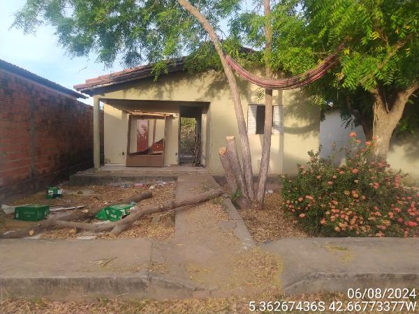 Casa em Demerval Lobão, Centro, Rua Joao Jose Dos Santos, N. 1195,, PI. Área: 57m2