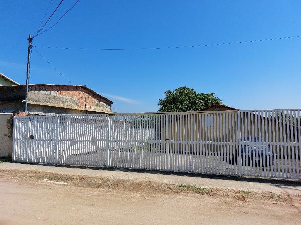 Casa em São Gonçalo, Monjolos, Rua Ministro Churchil, N. 741, 02, 6749, N. 741, Cs 02, RJ. Área: 50.74m2
