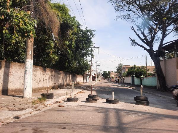 Apartamento em São Gonçalo, Jardim Catarina, Rua Dos Diamantes, N. 550, Apto 403, Bl 01, Lt 23, Qd 71n, RJ. Área: 53.48m2