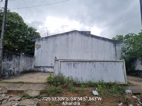 Casa em Alhandra, Lt 25 Qd 18, Rua Projetada, N. Sn, Casa A, PB. Área: 43.86m2