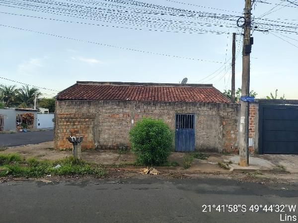 Casa em Lins, Jardim Bom Viver Iv, Rua Dr Armando Aoki Genshiro, N. 11,, SP. Área: 128.25m2