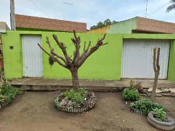 Casa em Lagoa do Carro, Cha De Santana I, Rua Projetada, N. 102, Qd 01 Area 03, PE. Área: 62.56m2