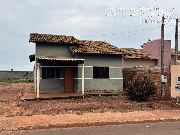 Casa em Ivinhema, Agua Azul, Avenida Paraguai, N. 109, Lt 30 Qd 10, MS. Área: 60.82m2