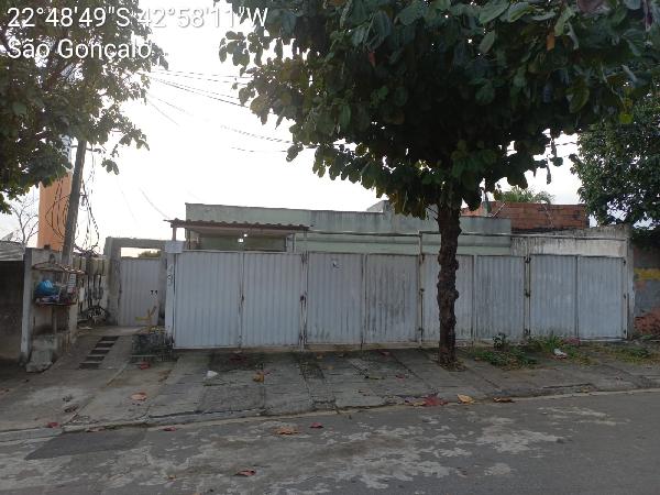 Casa em São Gonçalo, Vista Alegre, R Fernando Magalhaes, N. 39, Cs03, Qd03 Lt21, RJ. Área: 37.82m2