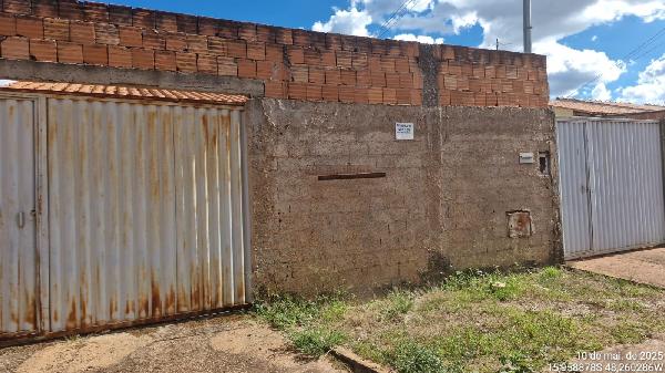 Casa em Santo Antônio do Descoberto, Vila Montes Claros Ii, Quadra 13, N. Sn, Lt 09 Rua 08, GO. Área: 61.04m2