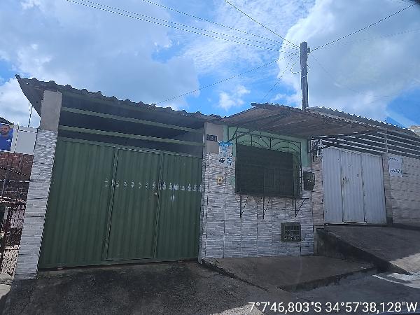 Casa em Santa Rita, Várzea Nova, Rua Tancredo Neves, N. 272, Cs 101, Lt 11, Qd 12, PB. Área: 56.5m2