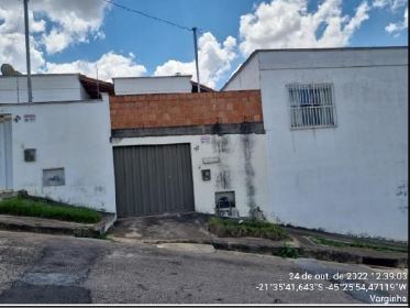 Casa em Varginha, Rio Verde Ii, Rua Capitao Jose Mendes Ferreira (Antiga Rua 03), N. 99, L-19, Q-D, MG. Área: 51.41m2