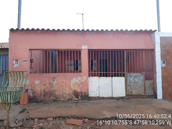 Casa em Luziânia, Parque Estrela Dalva X, Quadra 563, N. .Sn, Cs 01 Vg 01 Lt 14 Rua 416, GO. Área: 55.77m2