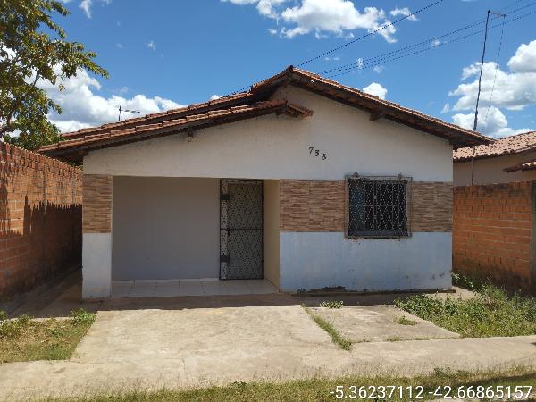 Casa em Demerval Lobão, Cidade Nova, Rua Vitoria, N. 758,, PI. Área: 56m2