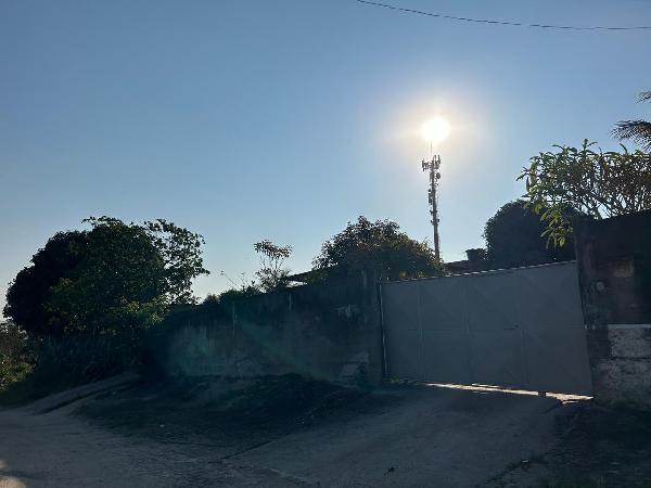 Casa em São Gonçalo, Monjolos, Rua Itacuruca, N. 513, Lt 2b Qd 11, RJ. Área: 119.12m2