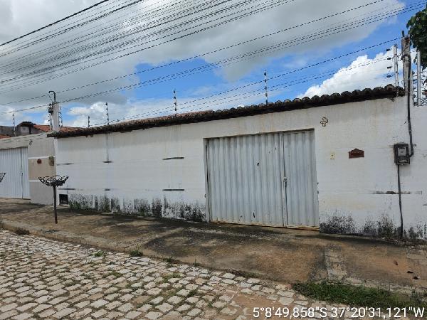 Casa em Mossoró, Santo Antonio, Rua Hortencia, N. 80, Lt 28 Qd 10, RN. Área: 58.6m2