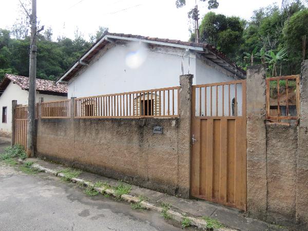Casa em João Monlevade, Santa Cruz, Rua Amazonas, N. 1033,, MG. Área: 90.03m2