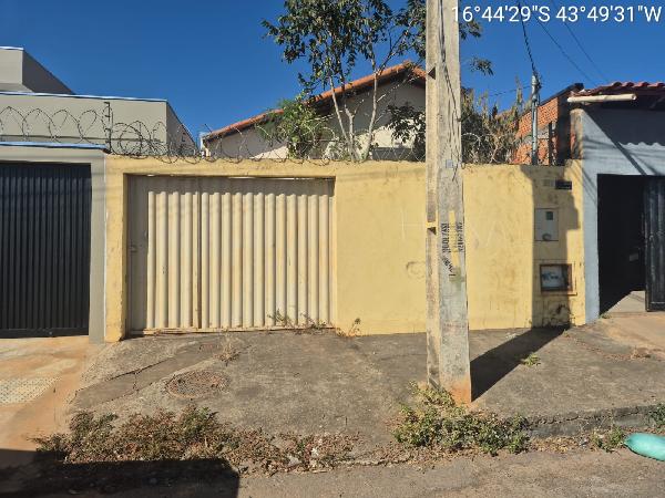 Casa em Montes Claros, Vila Analia, Rua J, N. 200, Qd B Lt 11 Vila Anália Lopes Prolong I, MG. Área: 69.2m2 Casa em Montes Claros, Vila Analia, Rua J, N. 200, Qd B Lt 11 Vila Anália Lopes Prolong I, MG. Área: 69.2m2