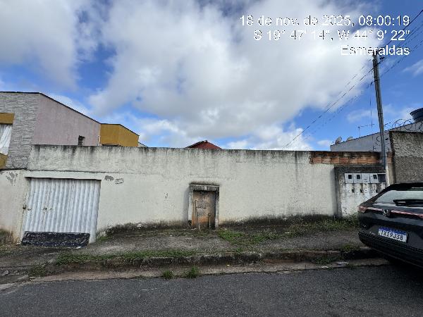 Apartamento em Esmeraldas, Sao Pedro, Rua Raposos, N. 660, Apto 202, Bl 02, MG. Área: 72.25m2