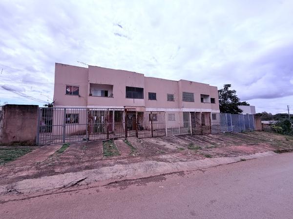 Apartamento em Cidade Ocidental, Parque Napolis A, Quadra 7, N. Sn, Apto 104, Lt 09 Terreo Vg 104 Rua 02, GO. Área: 49.35m2