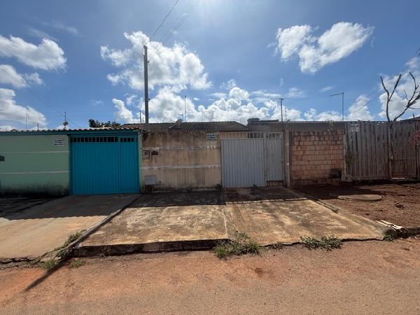 Casa em Luziânia, Parque Sol Nascente, Rua 19, N. Lt 07, Qd 43 Cs 02, GO. Área: 64.22m2