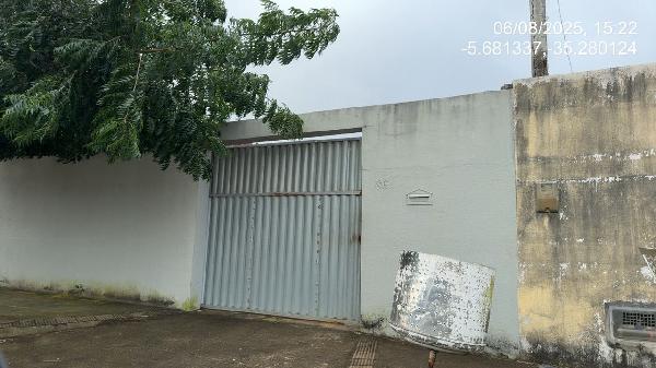 Casa em Extremoz, Moinho, Rua Atlantico, N. 66, Lote 19 Quadra A, RN. Área: 65m2