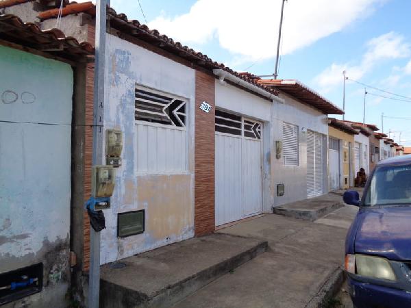 Casa em Iaçu, Bairro Da Boiadeira, Rua Adilson Amaral, N. 391,, BA. Área: 81.75m2