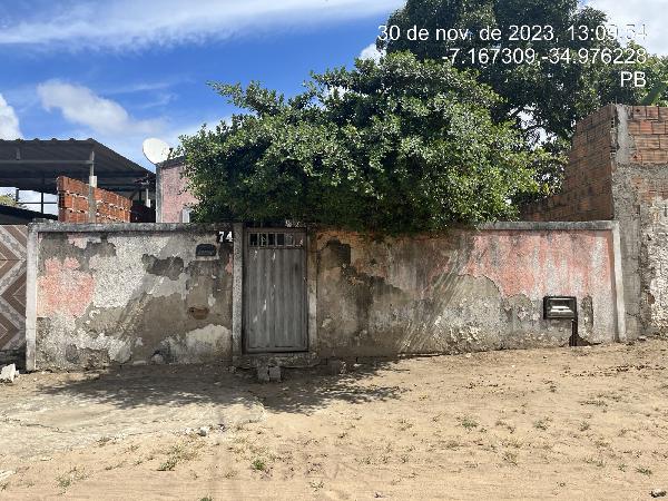 Casa em Santa Rita, Aguiarlandia, Rua Newton Lacerda, N. 74, Qd 37 - Lt 128-C - Lot Aguirlandia, PB. Área: 46.8m2