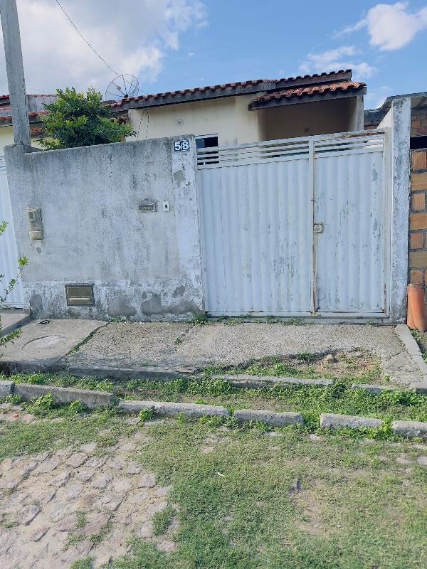 Casa em Feira de Santana, Gabriela, Avenida Rosalva Teixeira Mascarenhas, N. 58, Qd C, Lotes 09 E 10, BA. Área: 65m2