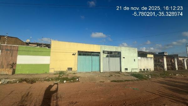 Casa em São Gonçalo do Amarante, Santa Terezinha, Rua Pastor Cicero Hipolito Da Rocha, N. Sn, Qd 10 Lt 004 Cs 02, RN. Área: 70.56m2