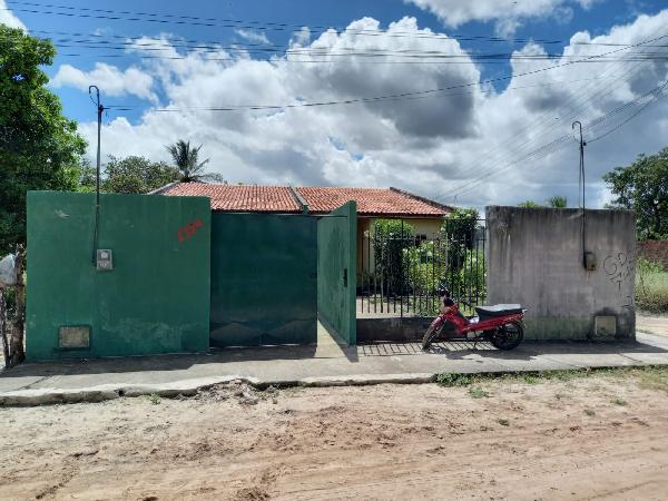 Casa em Pacajus, Pedra Branca, Rua Bernardo Vitor, N. 1384, CE. Área: 86.55m2