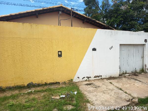 Casa em Timon, Cajueiro, Rua 03, N. 597, Qd 14 Lt 09, MA. Área: 74.11m2