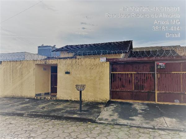 Casa em Araxá, Jardim Europa, Rua Jose Ribeiro De Almeida, N. 80, Qd C Lt 06, MG. Área: 82.15m2