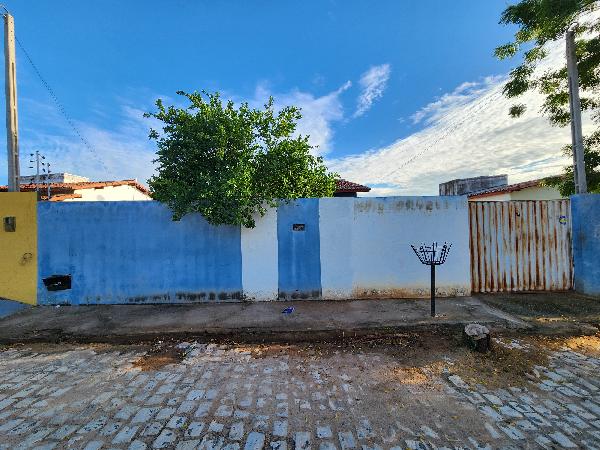 Casa em Açu, Feliz Assu, R Prefeito Joao Batista Lacerda Montenegro, N. 1174, Qd 11 Lt 08, RN. Área: 52m2