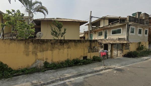 Casa em São Gonçalo, Colubande, Rua Jonas Da Fonseca, N. 81, Cs 03, RJ. Área: 68m2