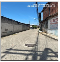 Casa em São Gonçalo, Alcantara, Rua Joaquim Laranjeiras, N. 327,  Qd B, RJ. Área: 180m2