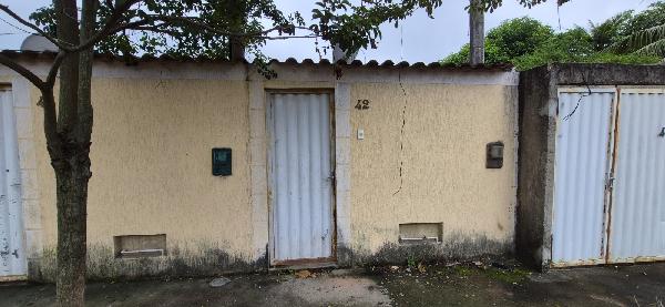 Casa em Nova Iguaçu, Ipiranga, Rua Sete, N. 42, Qdxiii Lt05, RJ. Área: 34.96m2