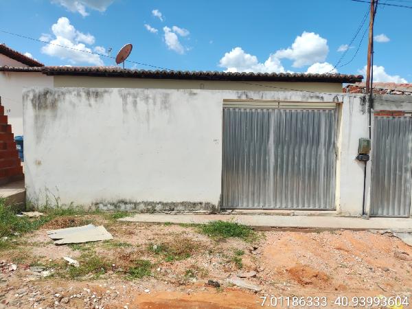 Casa em Alagoinha do Piauí, Centro, Travessa JosÉ Pedro De Brito, N. 33,, PI. Área: 70m2