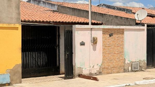 Casa em Irauçuba, Nossa Sra De Fátima, Rua Sdo, N. 075,, CE. Área: 50.1m2