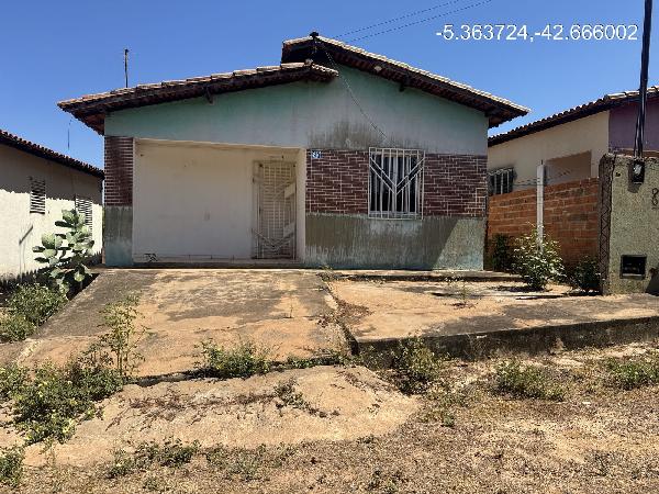 Casa em Demerval Lobão, Cidade Nova, Travessa Primavera, N. 80,, PI. Área: 56.75m2