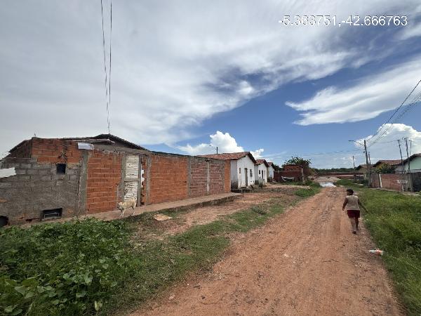 Casa em Demerval Lobão, Cidade Nova, Rua Francisco Pinto De Mesquita, N. 492,, PI. Área: 58.11m2