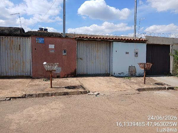 Casa em Luziânia, Jardim Zuleika, Quadra 24, N. Sn, Casa 02 Rua Lins Lt 20, GO. Área: 61.74m2