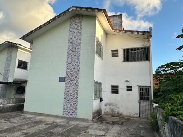 Casa em Paulista, Jaguarana, Rua Cantor Paulo Sergio, N. 293, Cs 01, Lt 24, Qd Xxxii, PE. Área: 37.92m2